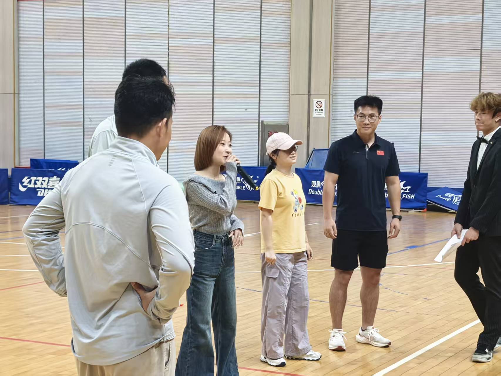 凝心润心 逐光前行——体育学院举办迎新暨中秋文艺晚会